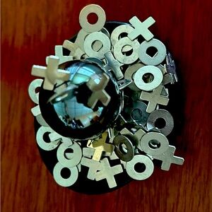 X’s and O’s Magnetic Desk Sculpture